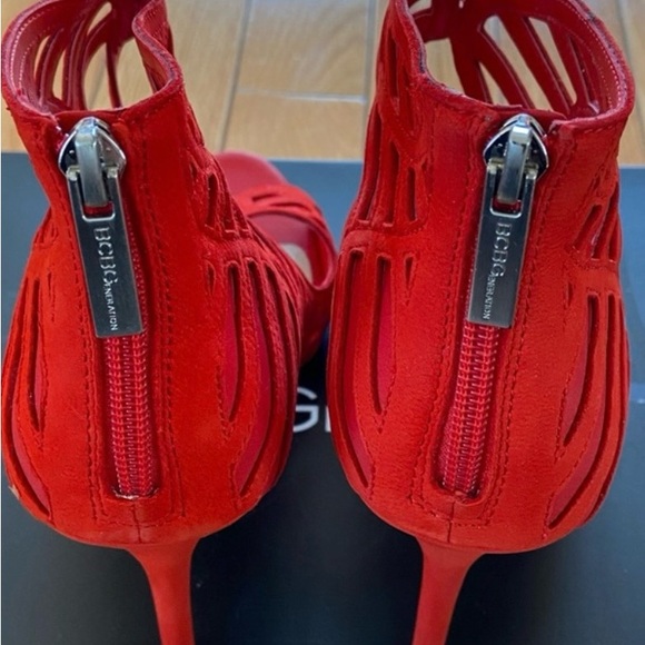 Super Cute and Very Sexy BCBG Generation Camdynn Laser-Cut Heeled. Size 9 - Picture 7 of 8
